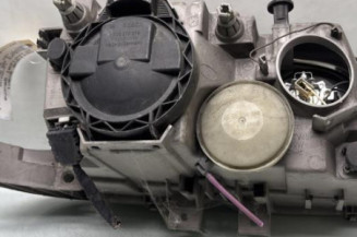 Optique avant principal gauche (feux)(phare) MERCEDES CLASSE C 202