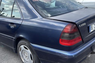 Optique avant secondaire droit (feux)(clignotant) MERCEDES CLASSE C 202