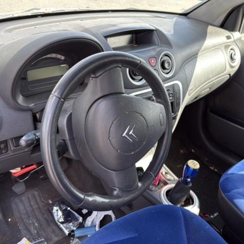 Porte avant gauche CITROEN C2 Photo n°17