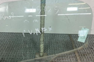 Vitre arriere gauche PEUGEOT 206 Photo n°1