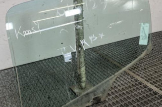 Vitre arriere gauche PEUGEOT 206