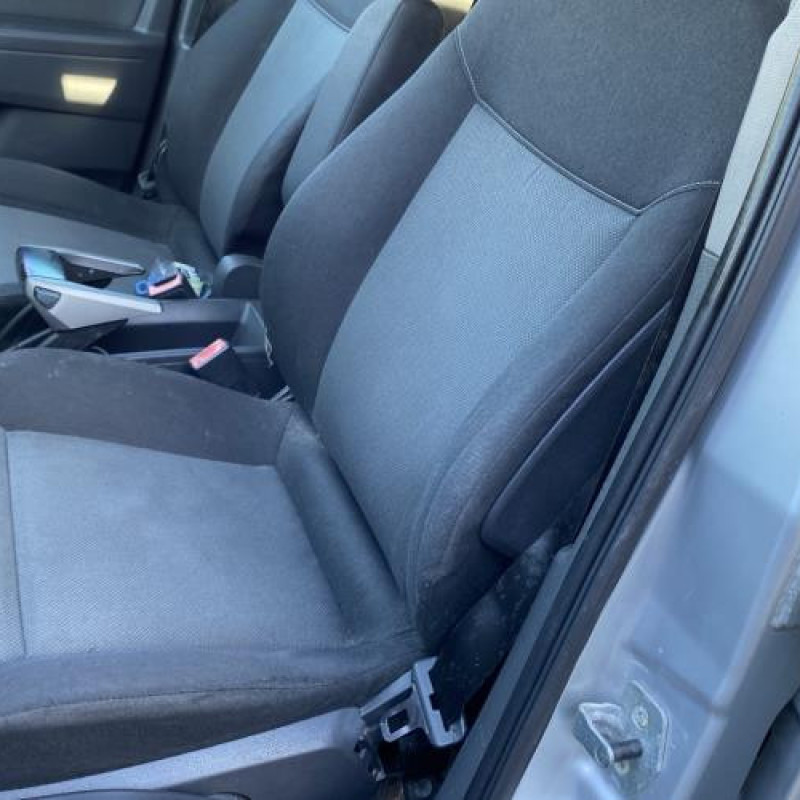 Optique avant principal gauche (feux)(phare) OPEL ZAFIRA B Photo n°15