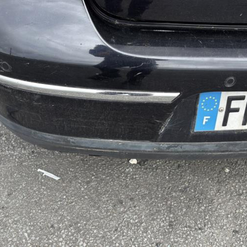 Feu arriere secondaire gauche (feux) VOLKSWAGEN PASSAT 5 Photo n°11