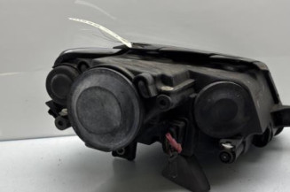 Optique avant principal gauche (feux)(phare) VOLKSWAGEN PASSAT 5