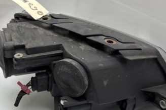 Optique avant principal gauche (feux)(phare) VOLKSWAGEN PASSAT 5