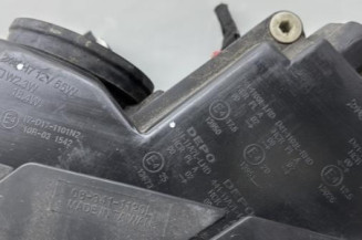 Optique avant principal gauche (feux)(phare) VOLKSWAGEN PASSAT 5