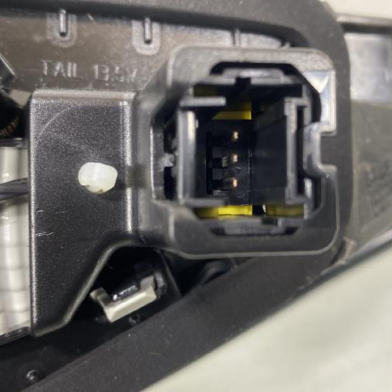 Feu arriere secondaire droit (feux) RENAULT MEGANE 4 Photo n°3