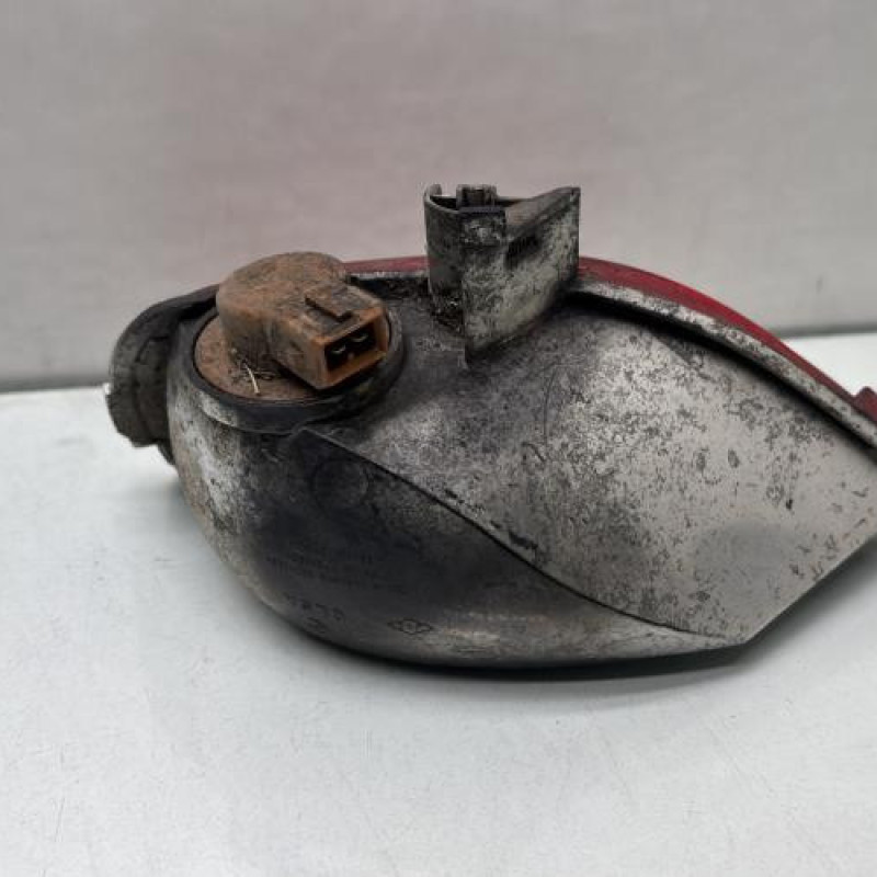 Anti brouillard arriere gauche RENAULT MEGANE 4 Photo n°2