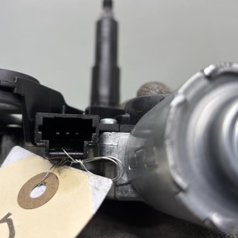 Moteur essuie glace arriere RENAULT MEGANE 4 Photo n°3