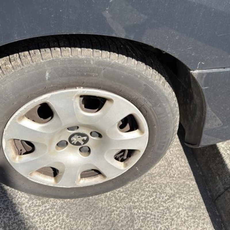 Pretensionneur de ceinture avant gauche PEUGEOT 308 1 SW Photo n°18
