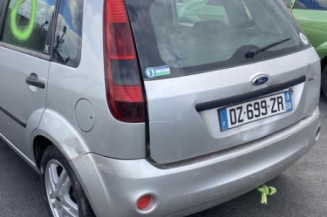 Aile avant droit FORD FIESTA 5