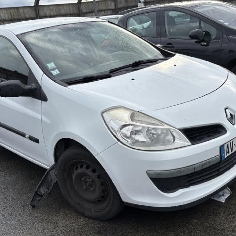 Aile avant droit RENAULT CLIO 3 Photo n°7
