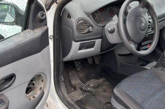 Aile avant droit RENAULT CLIO 3