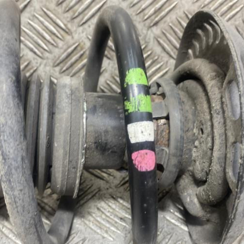 Amortisseur avant droit VOLKSWAGEN GOLF 6 Photo n°2