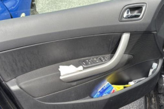 Pare choc arriere PEUGEOT 308 1