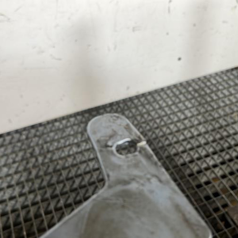 Pare choc avant FORD FOCUS 2 Photo n°3