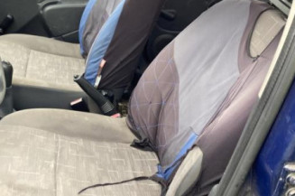 Serrure avant droit DACIA SANDERO 1