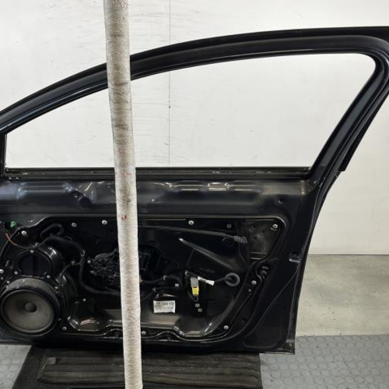 Porte avant droit VOLKSWAGEN PASSAT 6 Photo n°6