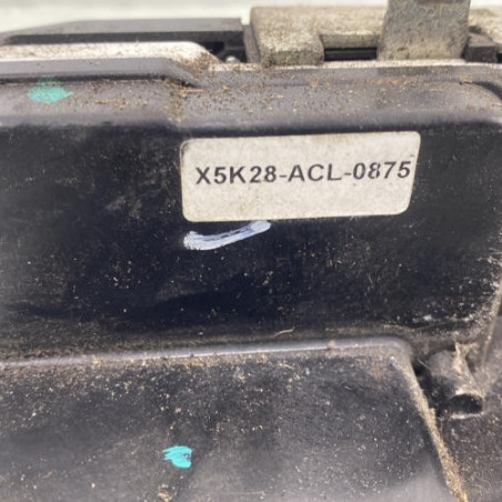 Serrure avant droit FORD FIESTA 5