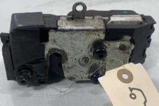 Serrure avant droit FORD FIESTA 5