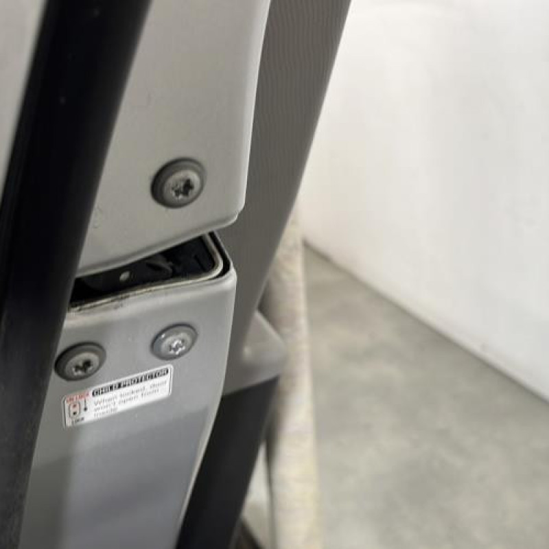 Porte arriere gauche TOYOTA YARIS 2 Photo n°4
