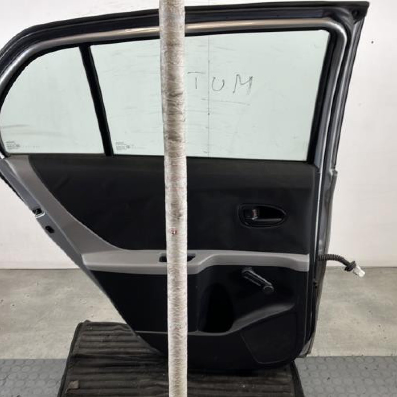 Porte arriere gauche TOYOTA YARIS 2 Photo n°8