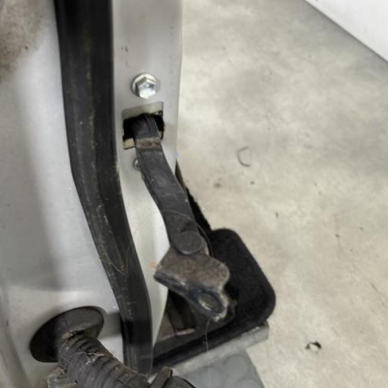 Porte avant droit TOYOTA YARIS 2 Photo n°7