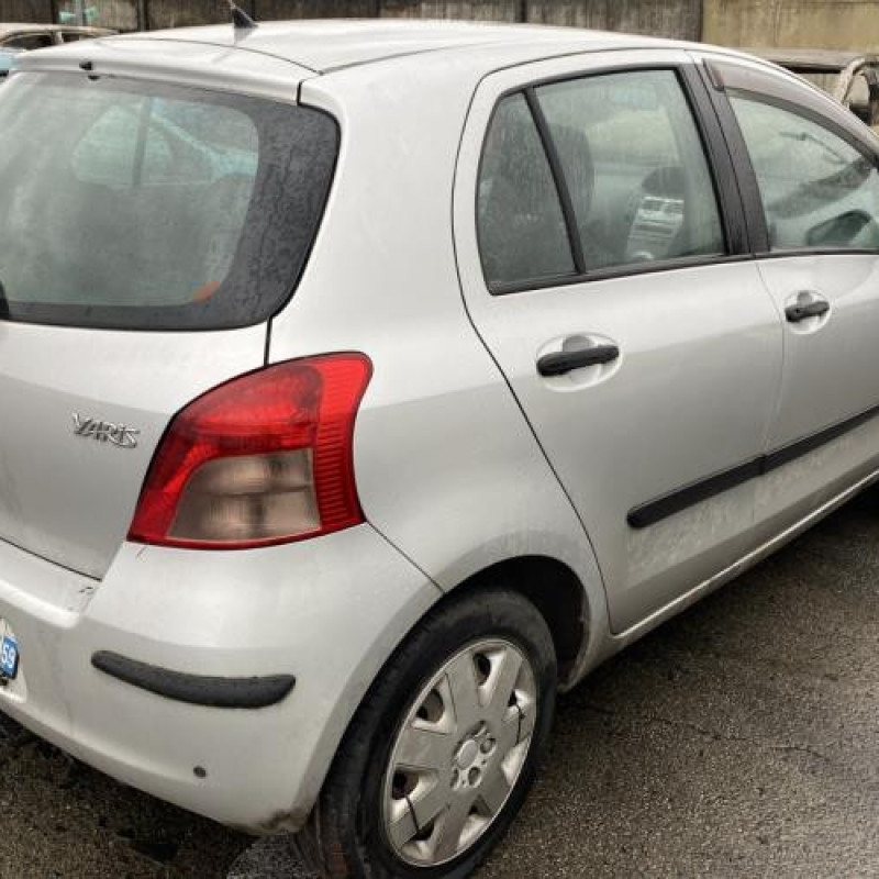 Porte avant gauche TOYOTA YARIS 2 Photo n°9