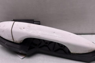 Poignee porte arriere droit HYUNDAI I 20 2 Photo n°1