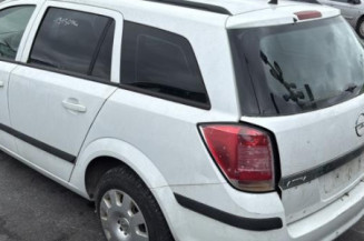 Poignee porte arriere droit OPEL ASTRA H