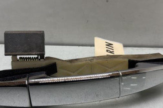 Poignee porte arriere droit CHEVROLET CAPTIVA Photo n°1