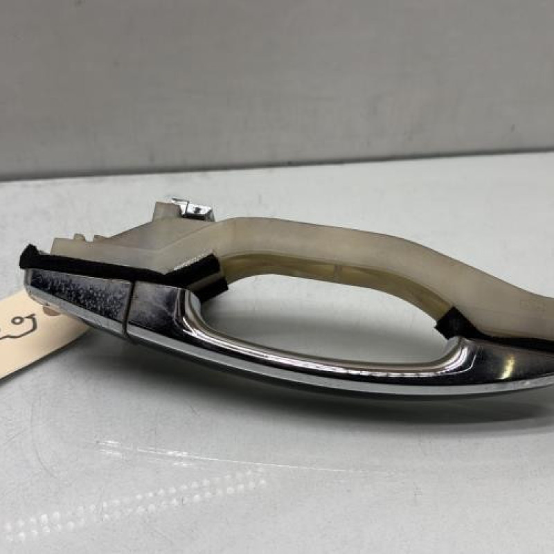 Poignee porte arriere gauche CHEVROLET CAPTIVA Photo n°2