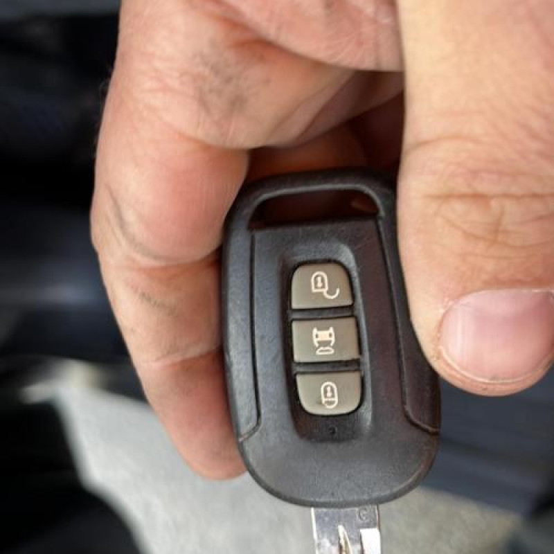 Poignee porte avant gauche CHEVROLET CAPTIVA Photo n°12