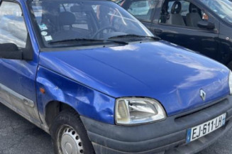 Poignee porte avant droit RENAULT CLIO 1