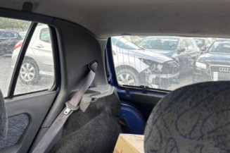Poignee porte avant droit RENAULT CLIO 1