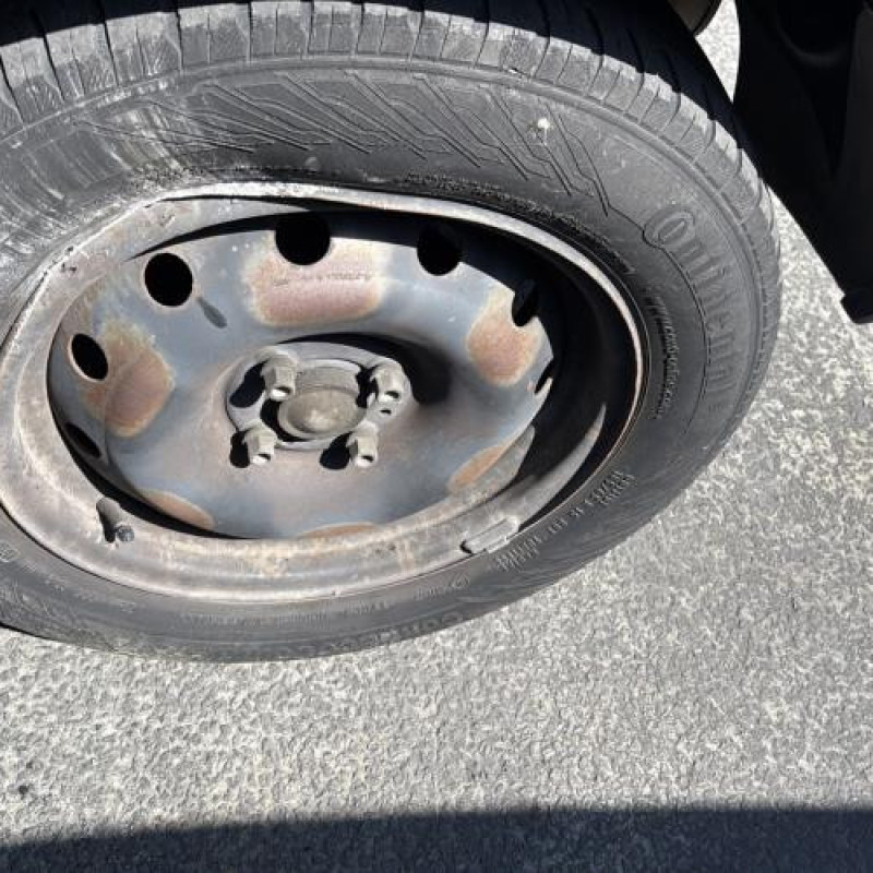 Poignee porte avant droit DACIA SANDERO 1 Photo n°17