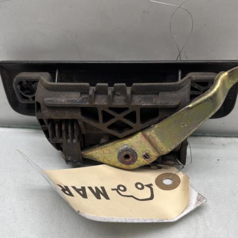 Poignee porte arriere gauche PEUGEOT 106 Photo n°3