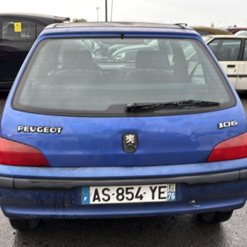 Poignee porte arriere gauche PEUGEOT 106 Photo n°8