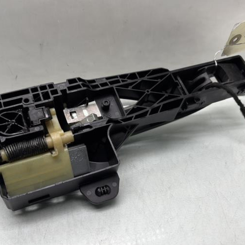 Poignee porte arriere gauche RENAULT MEGANE 4 Photo n°3