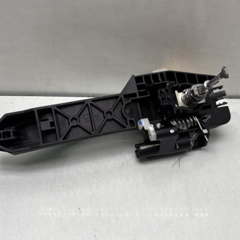Poignee porte avant gauche HYUNDAI I 20 2 Photo n°3