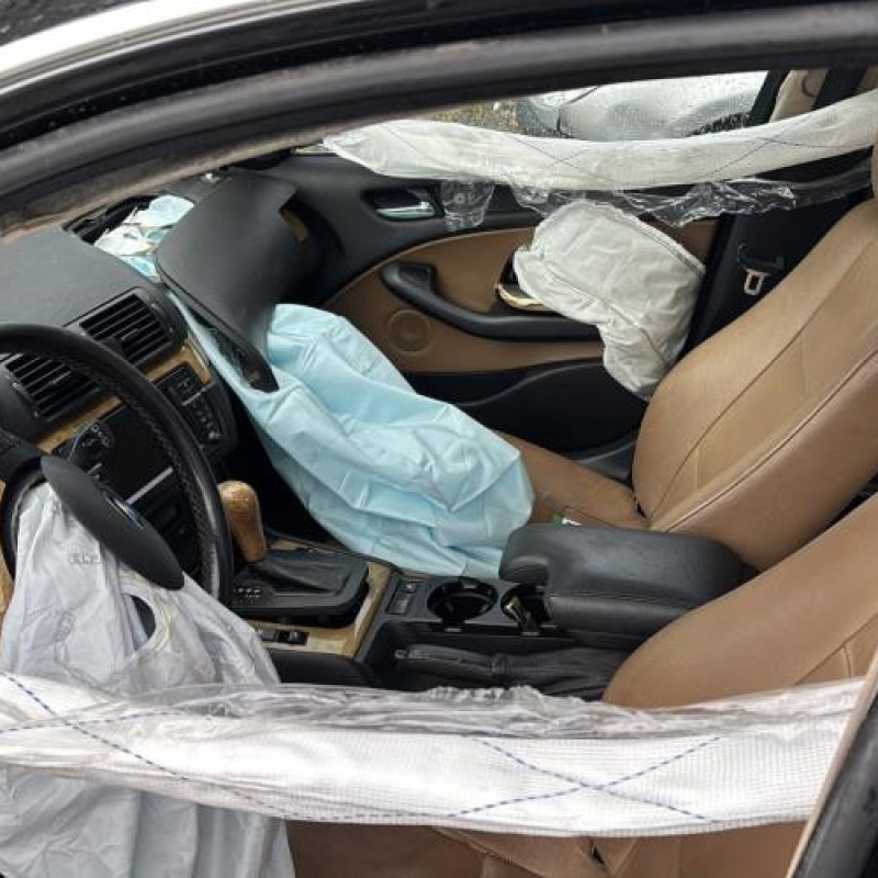 Poignee porte arriere droit BMW SERIE 3 E46 Photo n°8