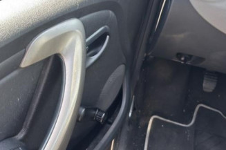 Poignee porte arriere gauche DACIA SANDERO 1