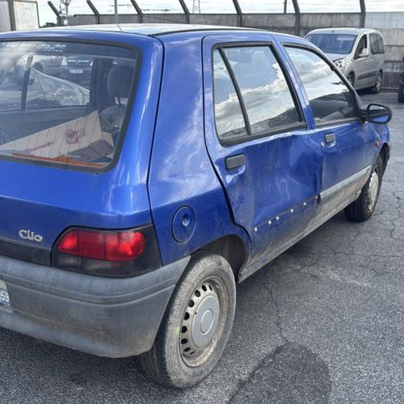 Poignee porte avant gauche RENAULT CLIO 1 Photo n°6