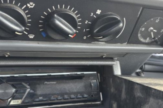 Poignee porte avant gauche RENAULT CLIO 1