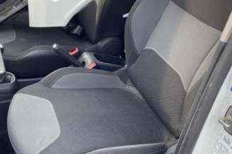 Aile avant droit CITROEN C3 2