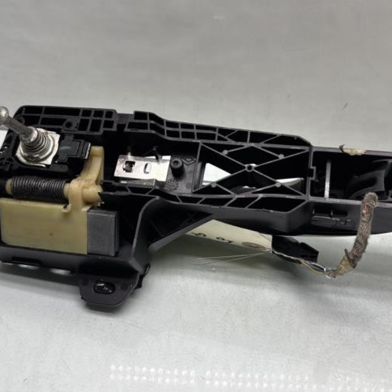 Poignee porte avant gauche RENAULT MEGANE 4 Photo n°2