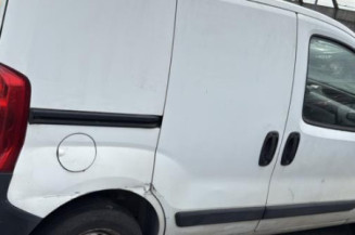 Poignee porte coffre gauche PEUGEOT BIPPER