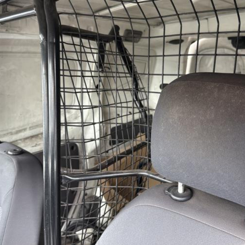 Poignee porte coffre gauche PEUGEOT BIPPER Photo n°19