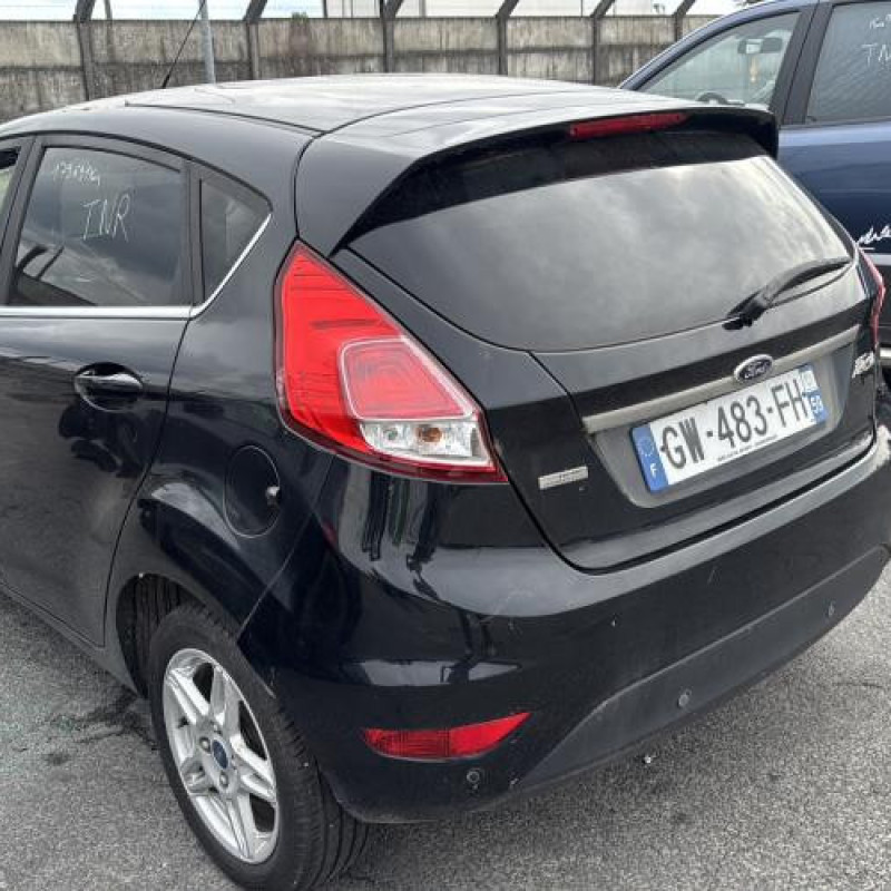 Aile avant droit FORD FIESTA 6 Photo n°8