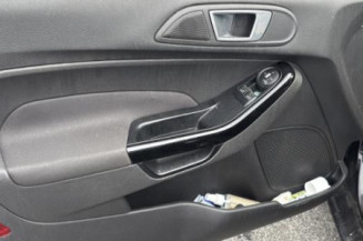 Aile avant droit FORD FIESTA 6